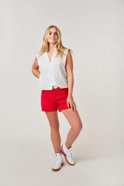 Oahu Short - Women's 8 Oahu Short - Women's -Outdoor Clothing Shop 1035993796 Carve OahuShort HotRed Wmns Front