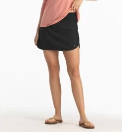 Bamboo-Lined Breeze Skort - Women's 12 Bamboo-Lined Breeze Skort - Women's -Outdoor Clothing Shop 1036005116 Freefly BambooLinedBreezeSkort Black Wmns Front